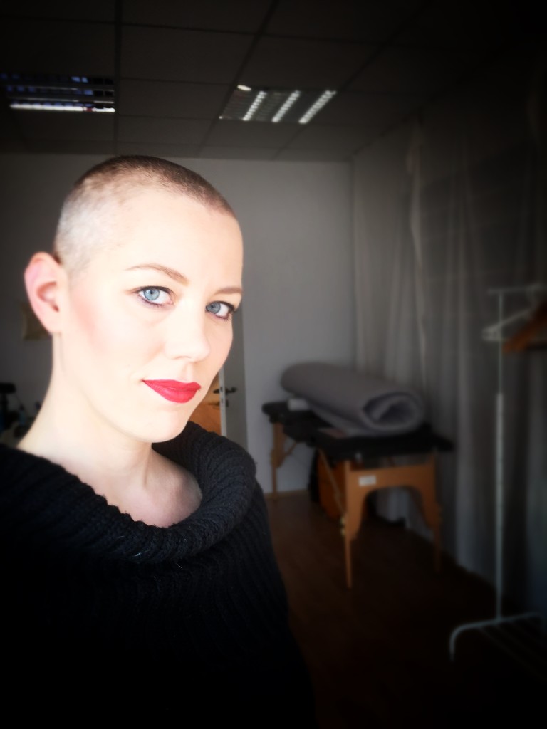 Christine Raab Brustkrebs Haare abschneiden